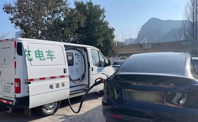 甘泉汽车搭电