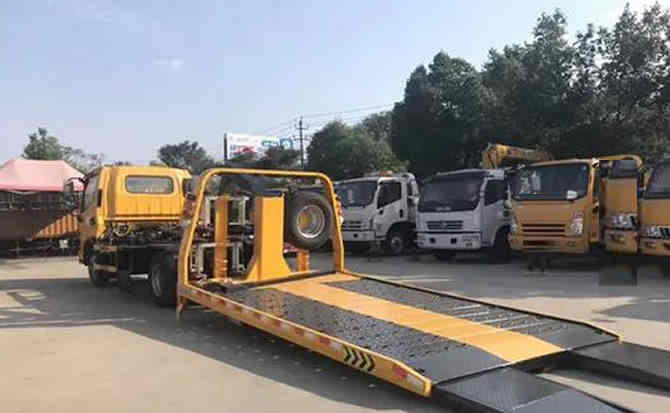 甘泉汽车中途维修案例